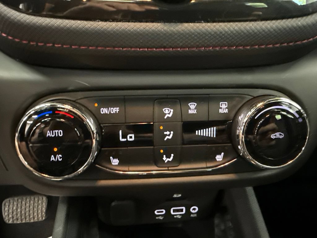 Used 2023 Chevrolet TrailBlazer RS w/ Sun and Liftgate Package AWD/4WD image 30