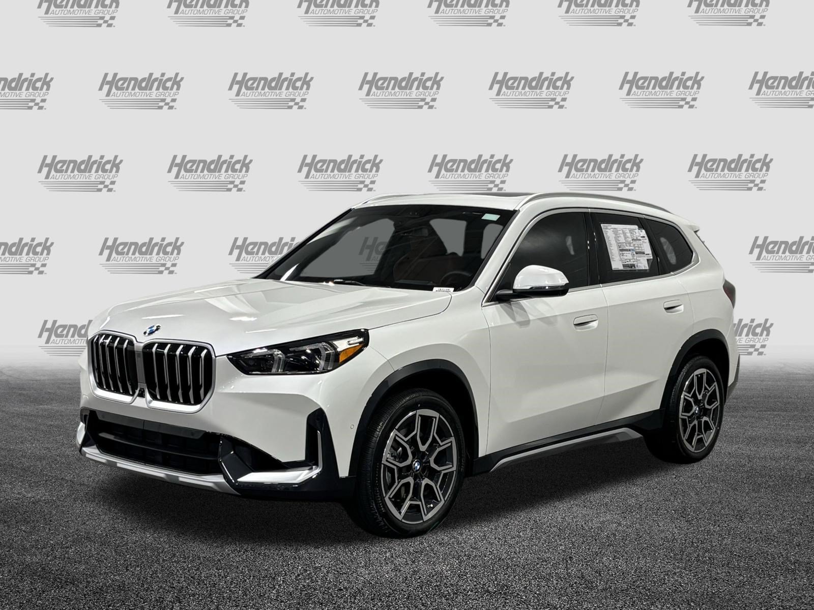 New 2026 BMW X1 xDrive28i w/ Technology Package AWD/4WD image 3