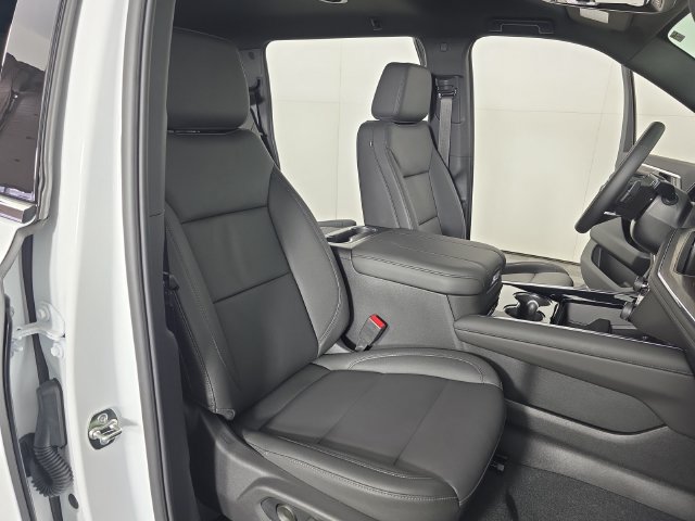 Certified 2026 Chevrolet Suburban LT w/ Comfort Package AWD/4WD image 31