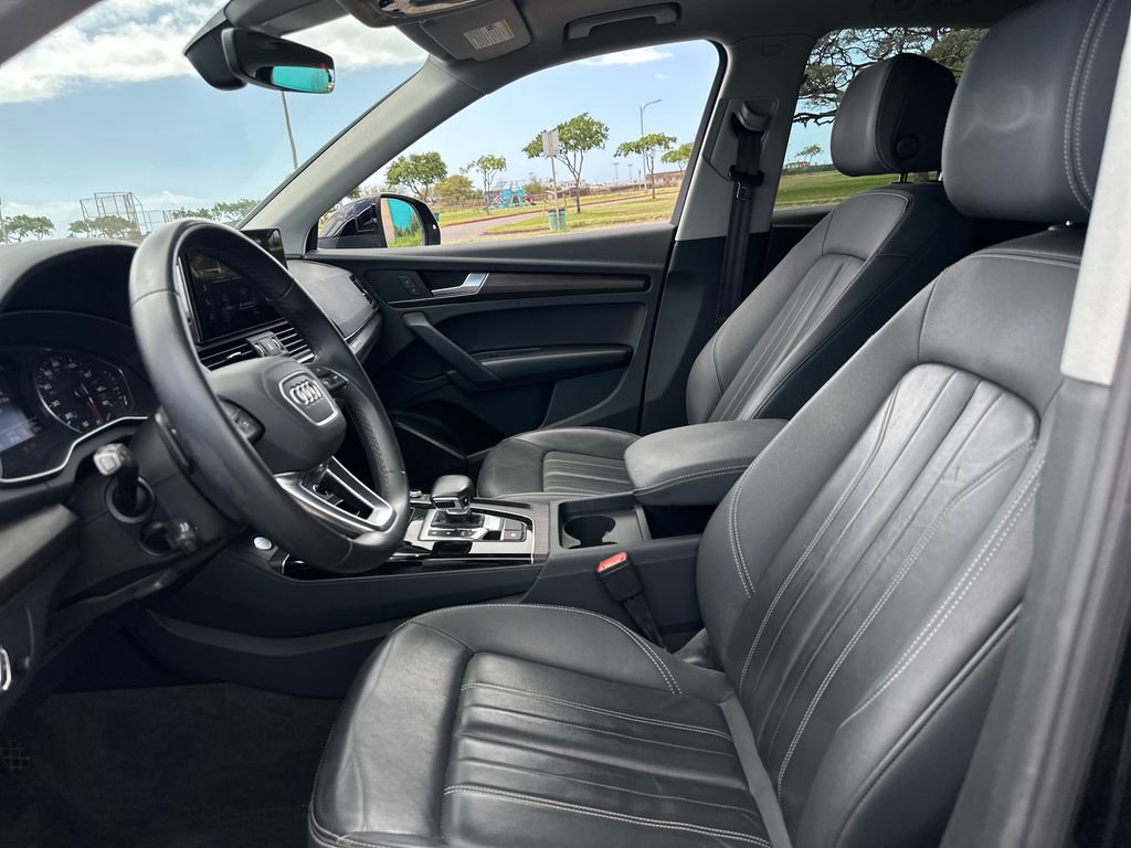 Used 2023 Audi Q5 2.0T Premium w/ Convenience Package image 13