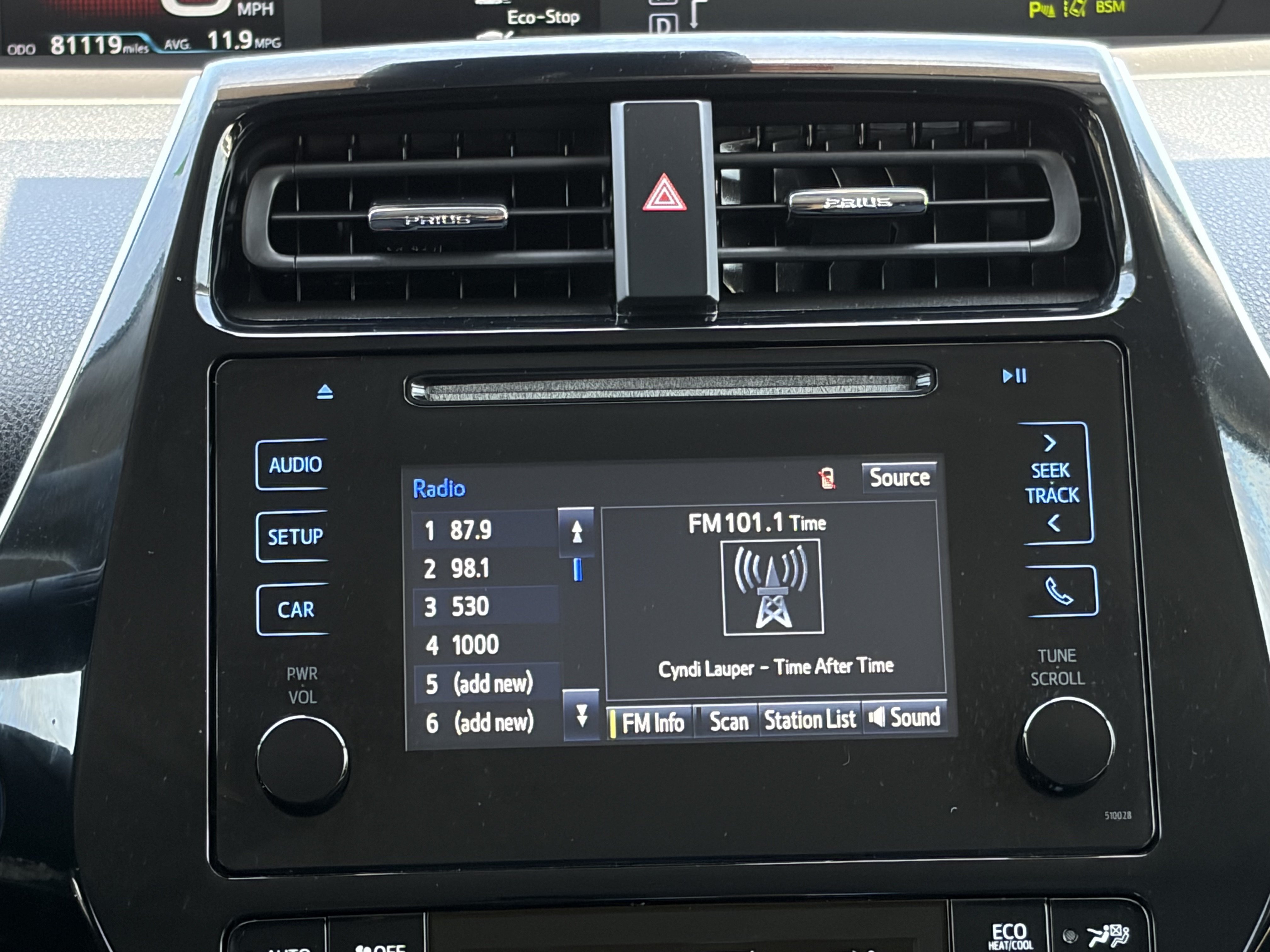 Certified 2018 Toyota Prius Two w/ Prius Two Safety Plus Package FWD image 13