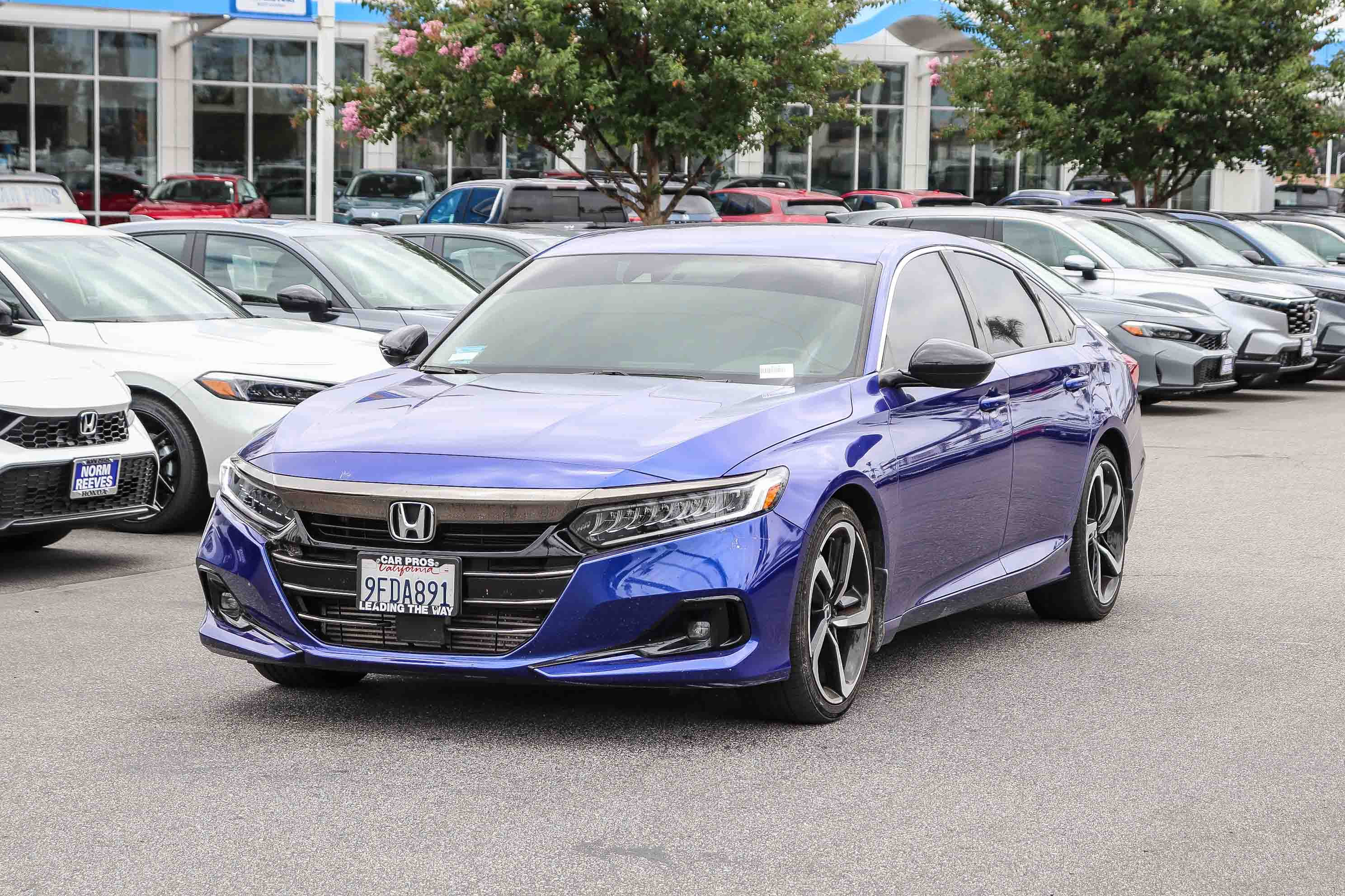 Used 2022 Honda Accord Sport image 3