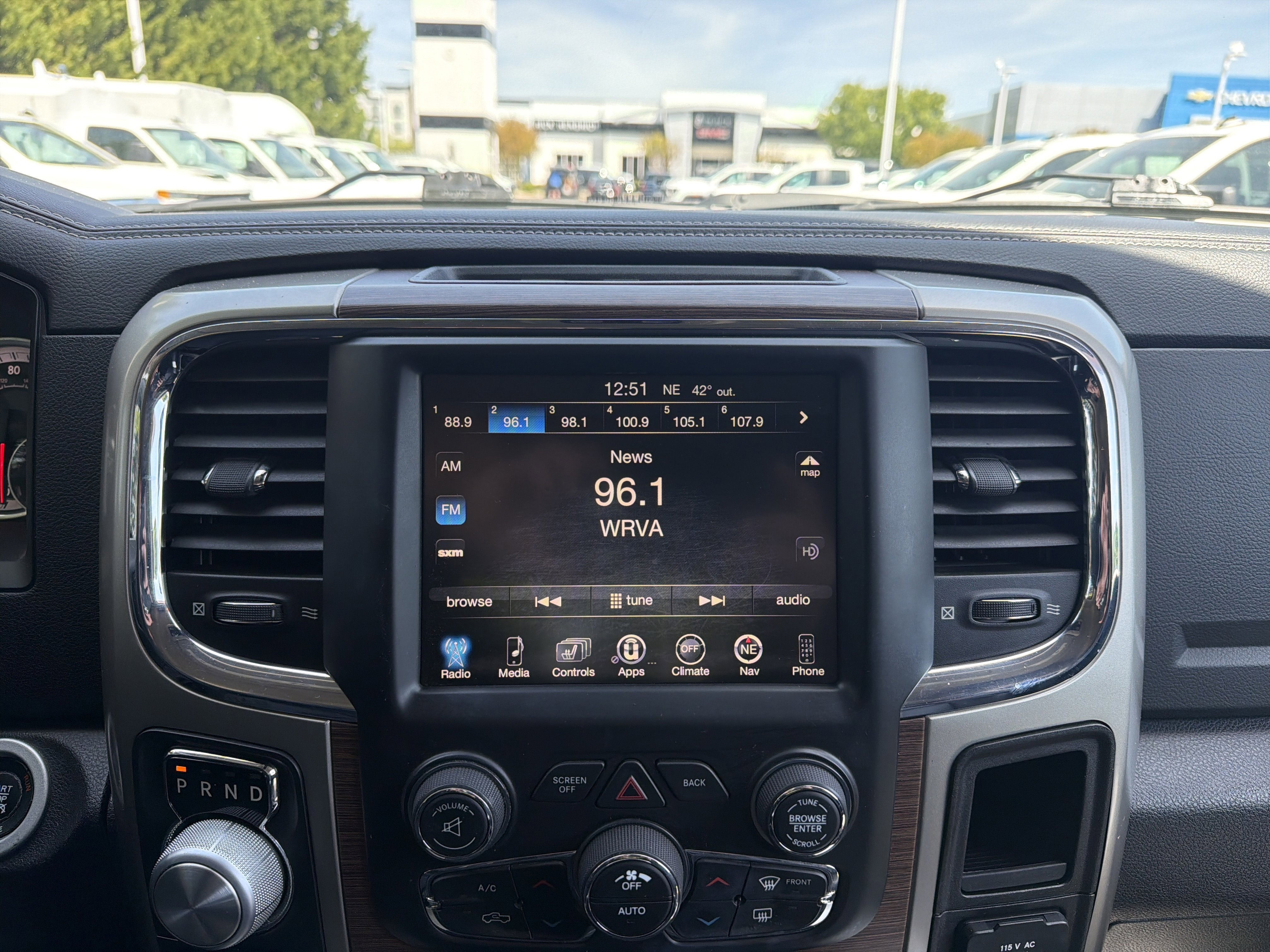 Used 2016 RAM 1500 Laramie w/ Convenience Group image 23