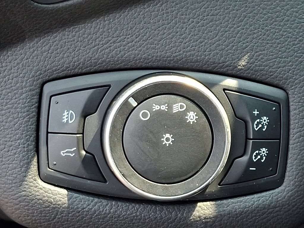Used 2017 Ford Escape SE w/ SE Cold Weather Package FWD image 25