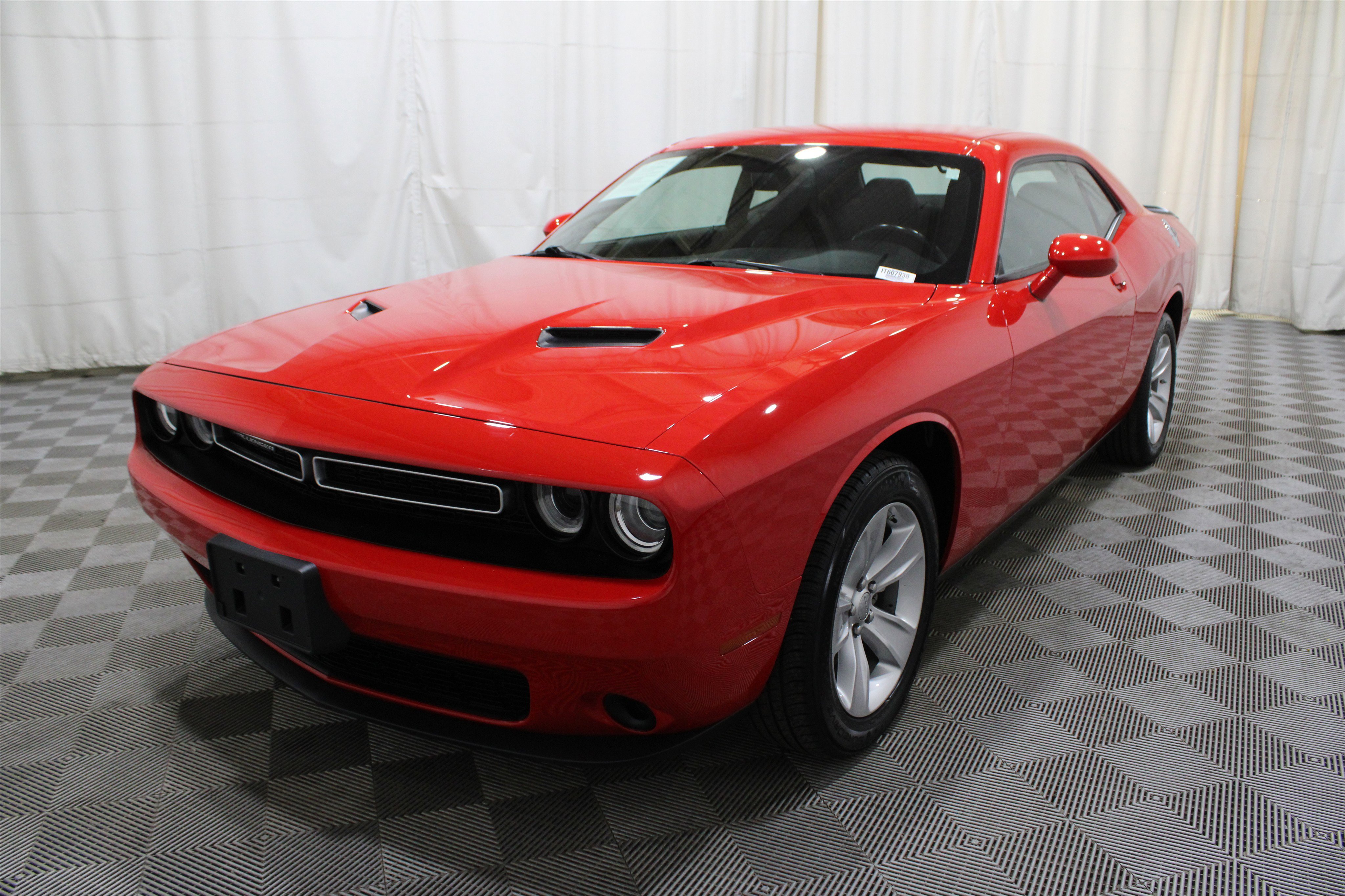 Used 2023 Dodge Challenger SXT image 35