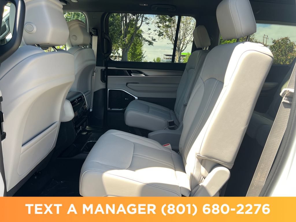 New 2026 Jeep Grand Wagoneer L Limited AWD/4WD image 23