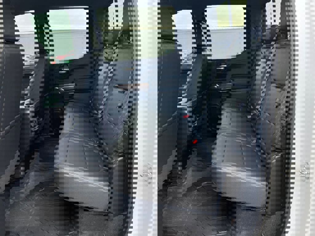 Used 2021 Chevrolet Silverado 1500 LT Trail Boss w/ Convenience Package II image 19