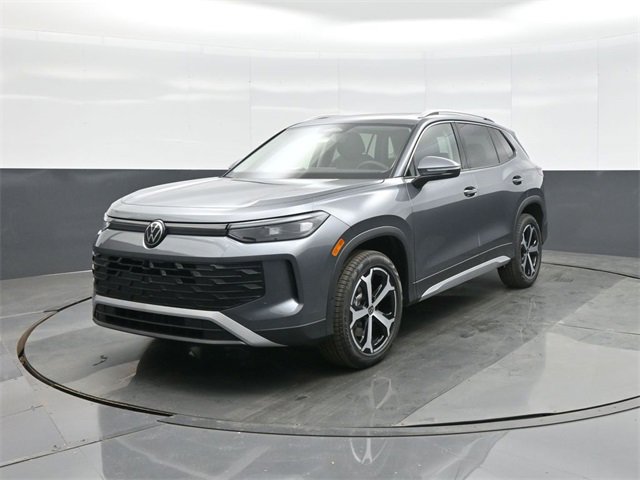 New 2026 Volkswagen Tiguan SE image 3