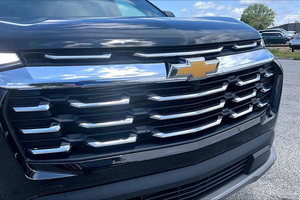 Used 2026 Chevrolet Equinox LT FWD image 28