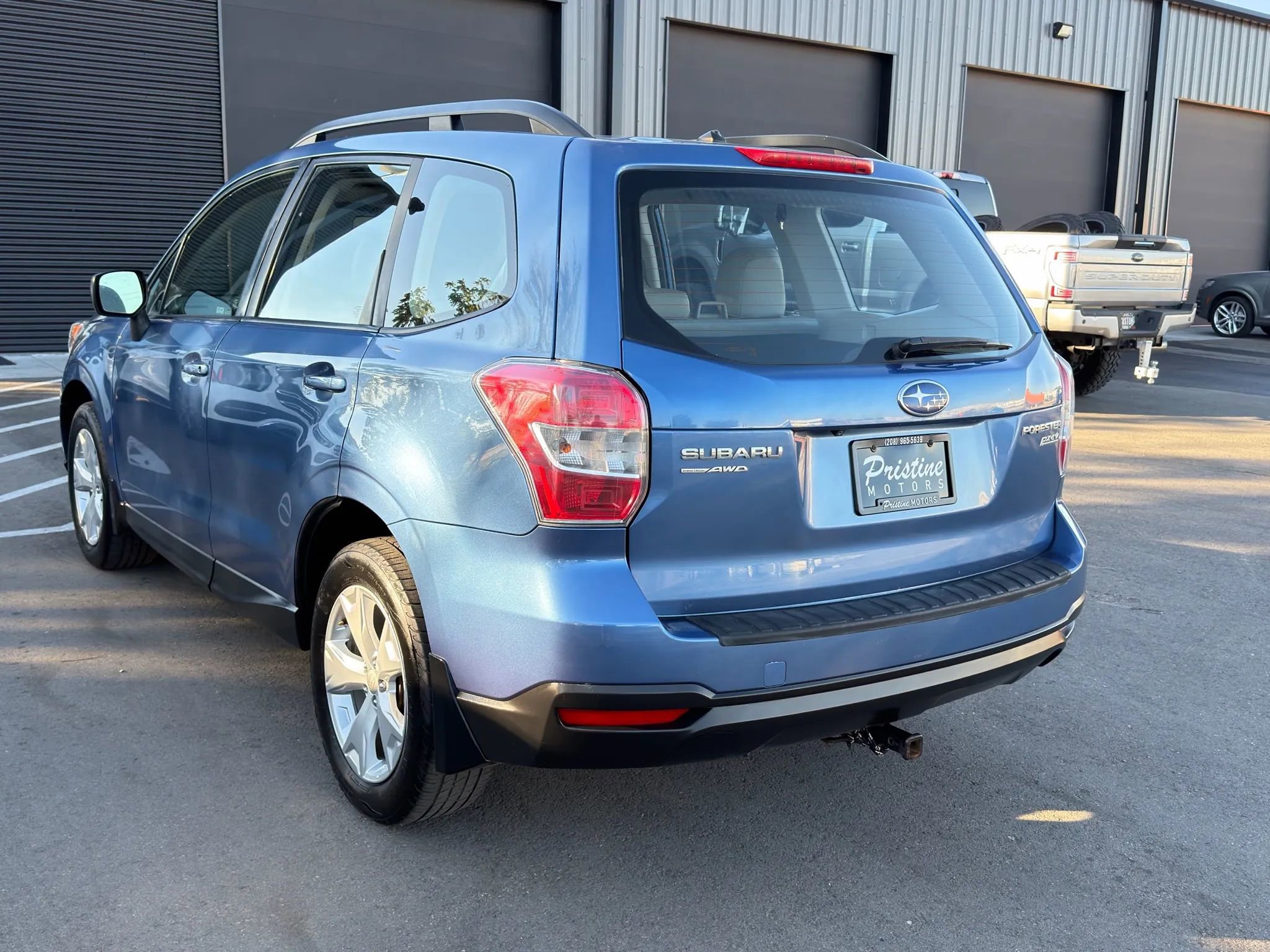 Used 2015 Subaru Forester 2.5i w/ Alloy Wheel Package image 4