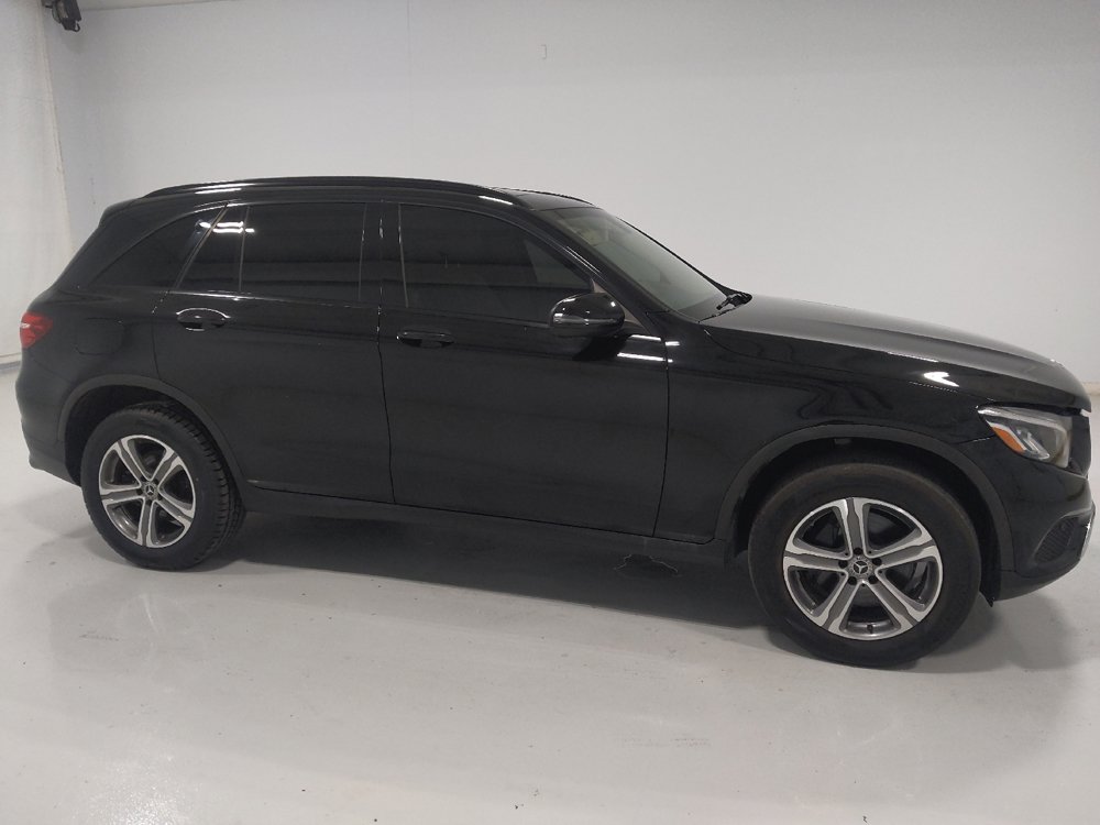 Used 2019 Mercedes-Benz GLC 300 4MATIC w/ Premium Package image 11