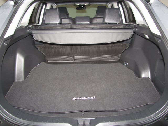 Used 2024 Toyota RAV4 XLE Premium image 18