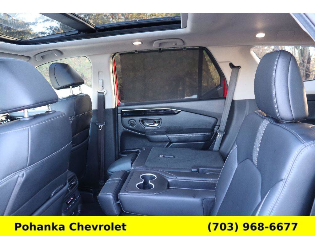 Used 2024 Honda Pilot Touring image 29