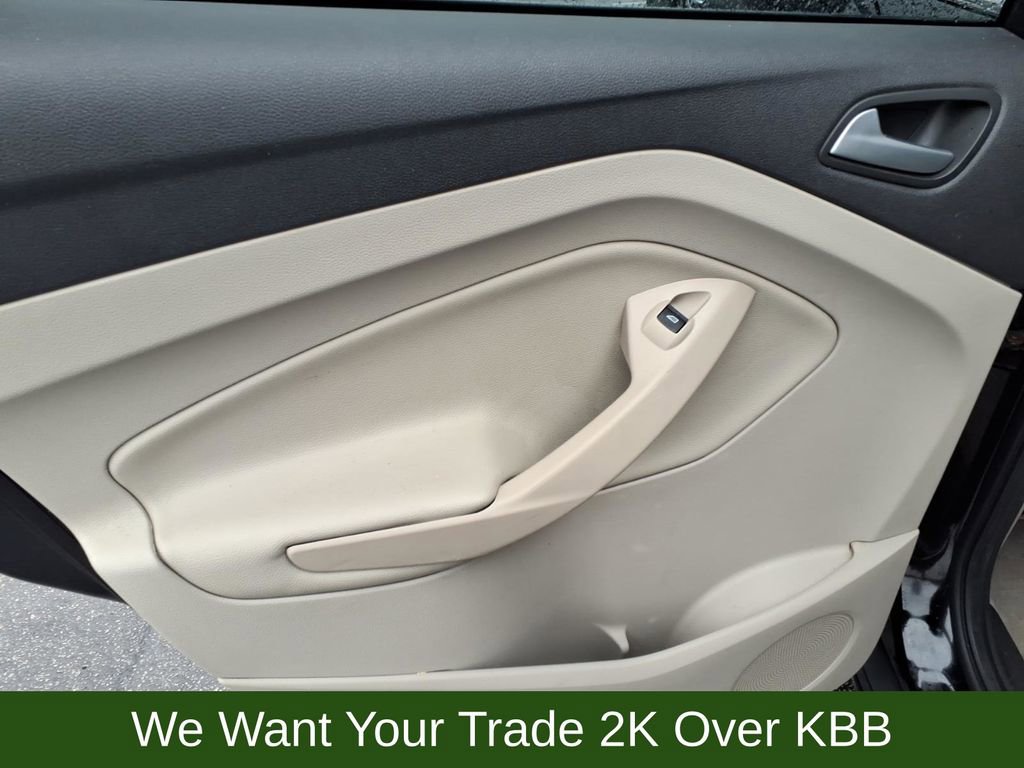 Used 2016 Ford Escape SE FWD image 21