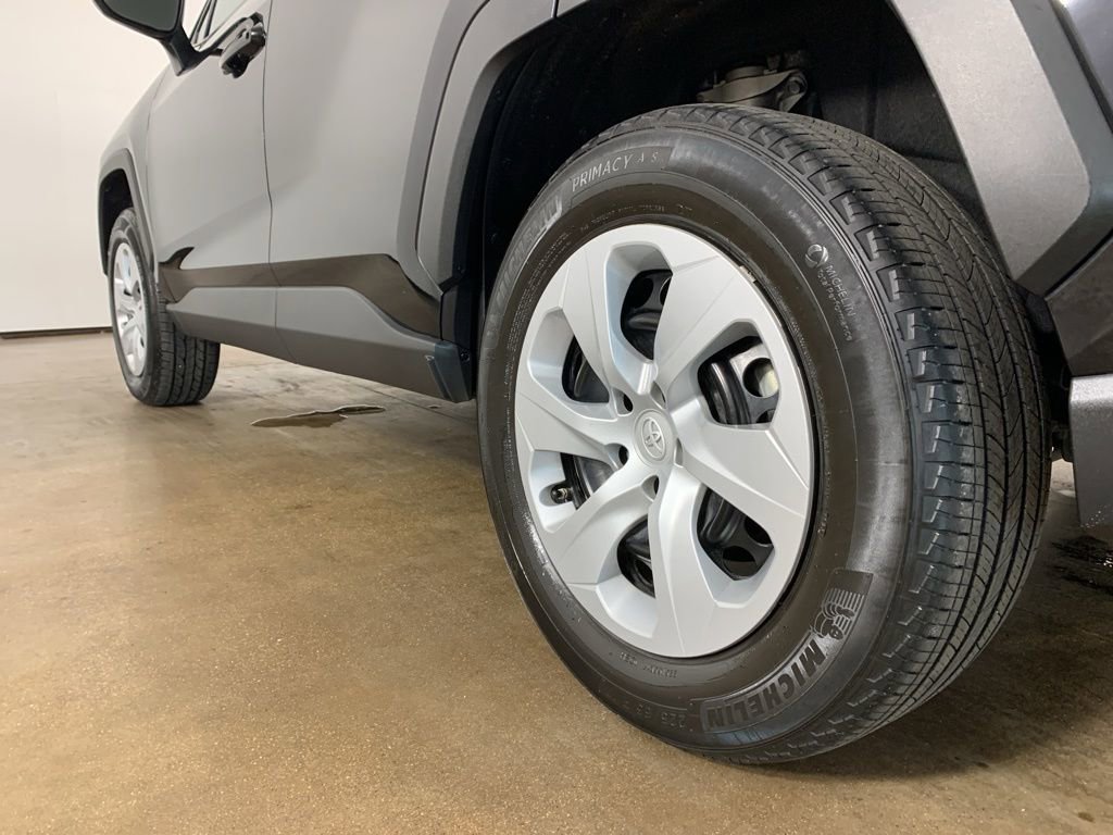 Used 2023 Toyota RAV4 LE image 15