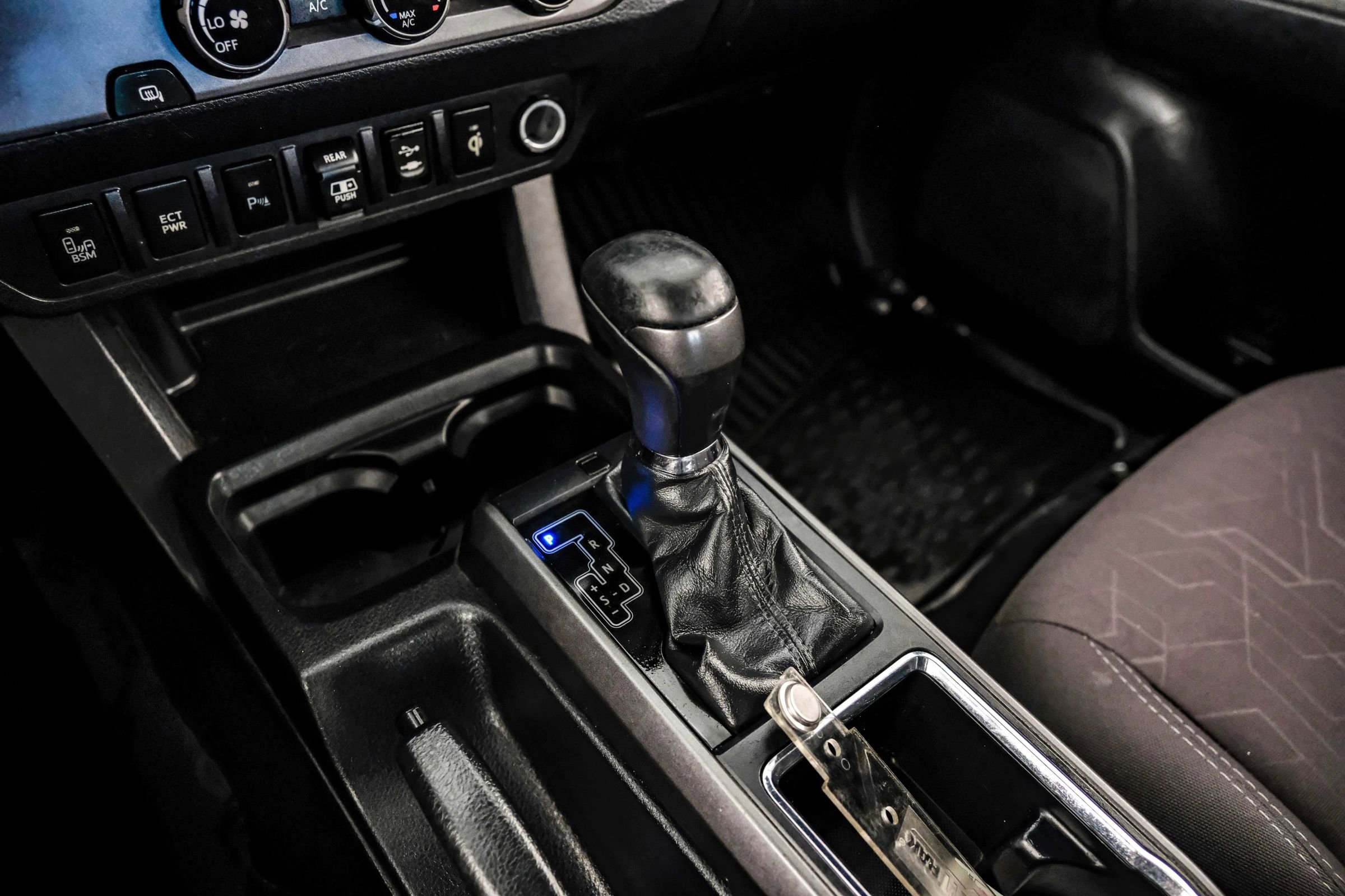 Used 2018 Toyota Tacoma TRD Sport w/ Technology Package RWD image 22