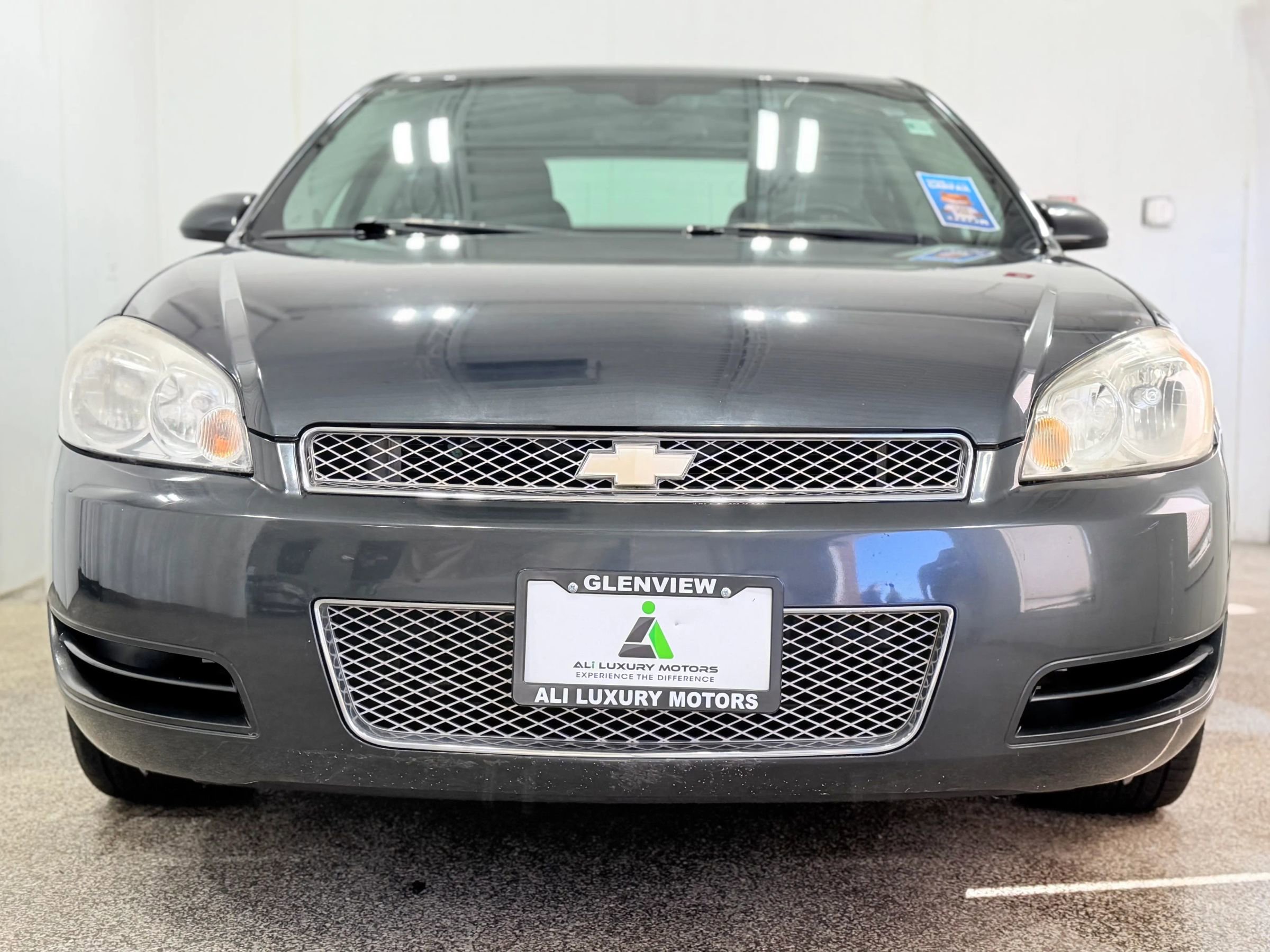 Used 2013 Chevrolet Impala LT w/ LT Sunroof Package FWD image 2