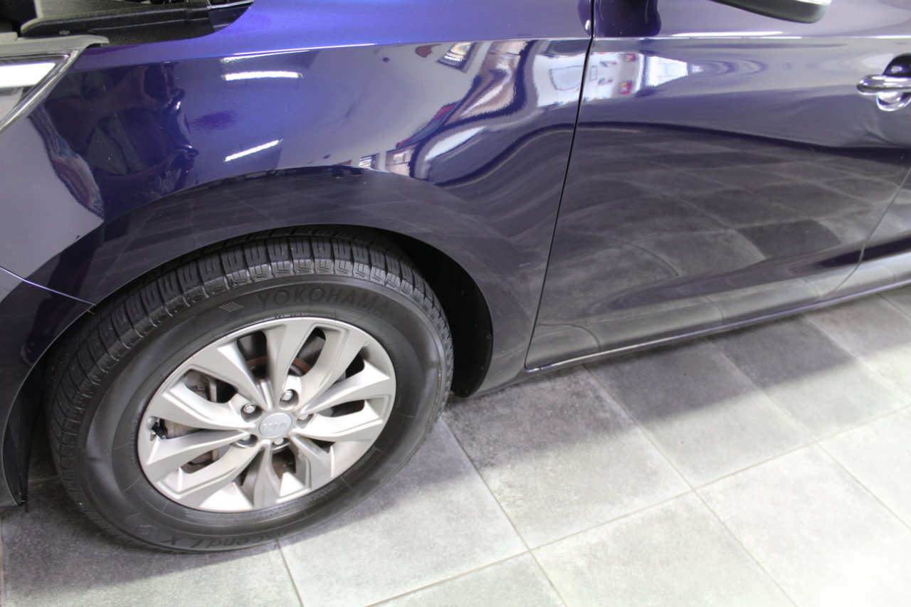 Used 2019 Kia Sedona LX image 35