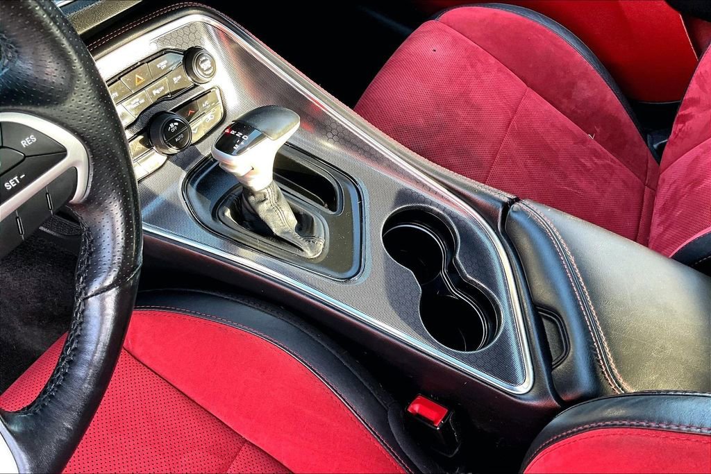 Used 2017 Dodge Challenger GT w/ Driver Convenience Group image 17