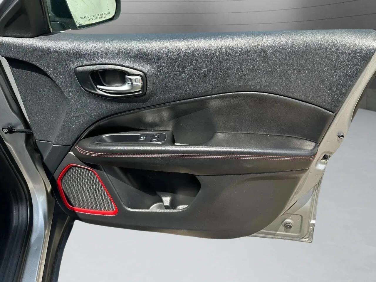 Used 2021 Jeep Compass Trailhawk image 47