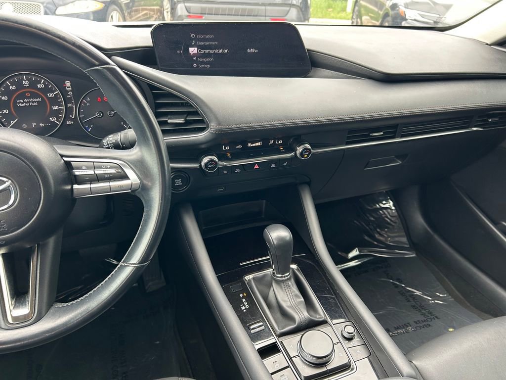 Used 2019 MAZDA MAZDA3 Sedan w/ Preferred Package FWD image 17