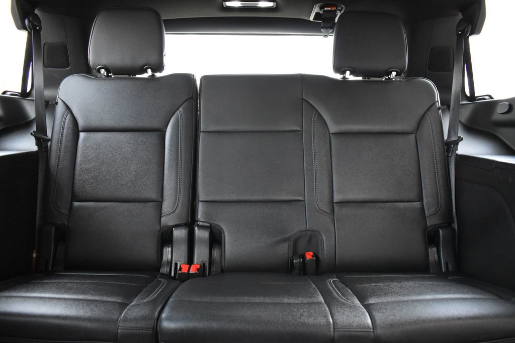 Used 2022 Chevrolet Tahoe Z71 w/ Luxury Package image 9