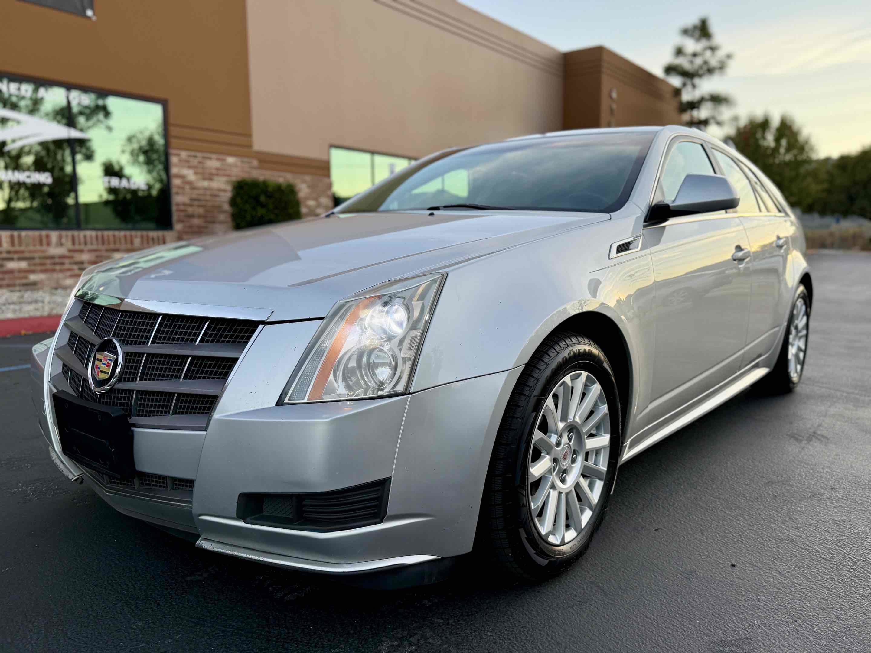 Used 2011 Cadillac CTS AWD Wagon image 24