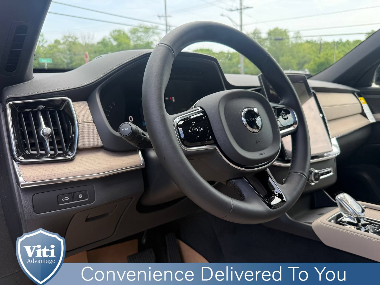 New 2026 Volvo XC90 T8 Ultra w/ Protection Package Premier AWD/4WD image 12
