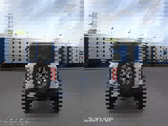 New 2025 Ford Bronco Badlands image 5