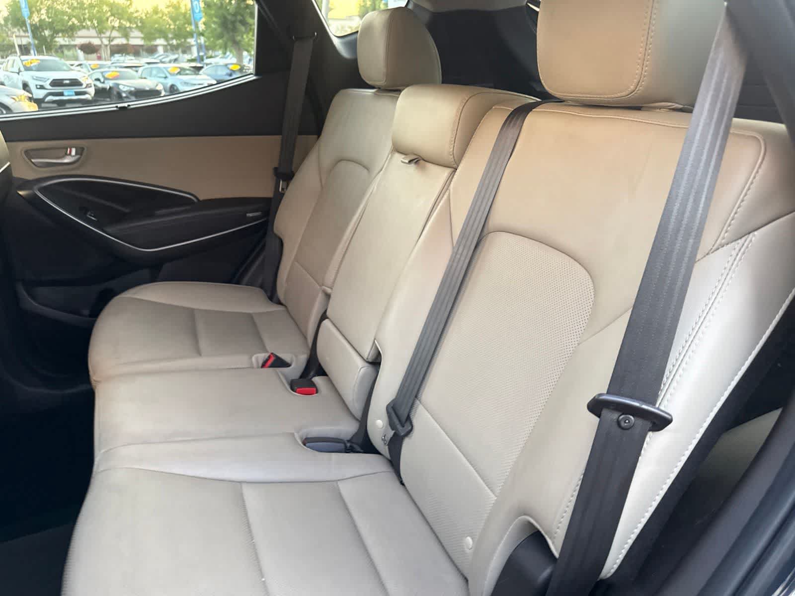 Used 2017 Hyundai Santa Fe Sport FWD image 17