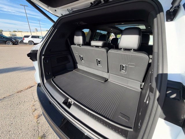 Used 2026 Buick Enclave Sport Touring w/ Power Package AWD/4WD image 28