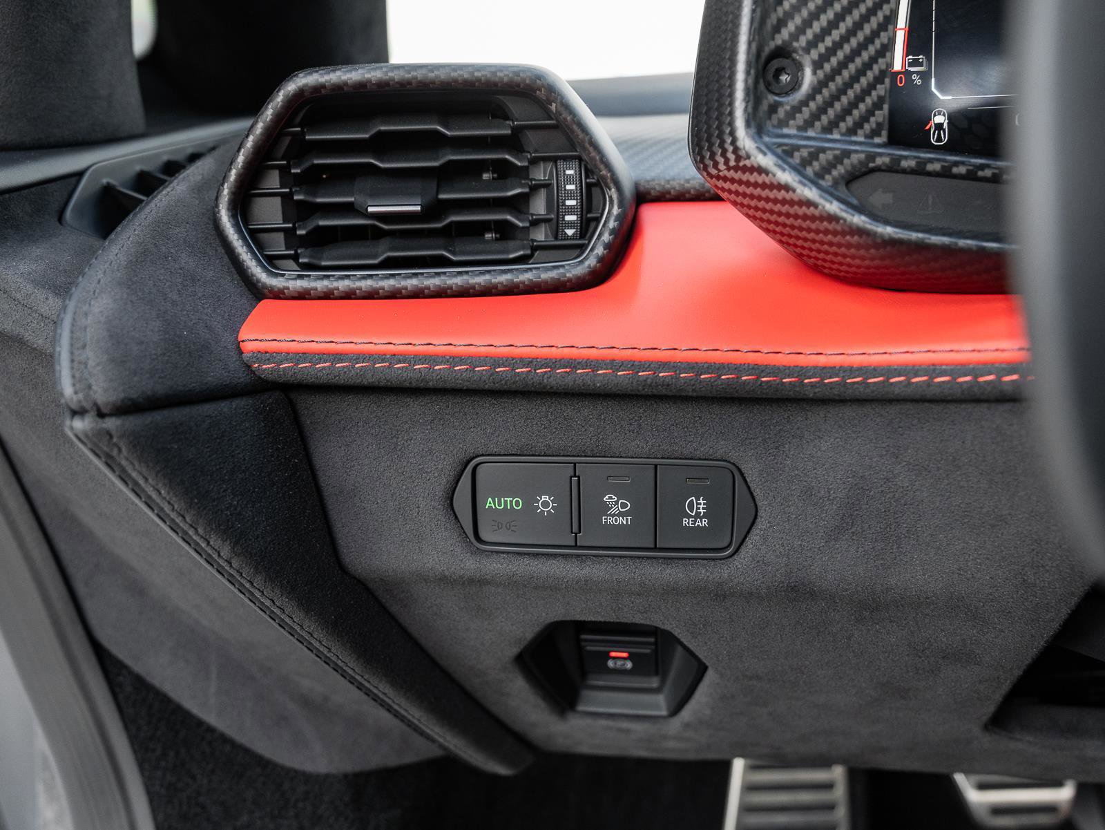 Used 2024 Lamborghini Revuelto image 48