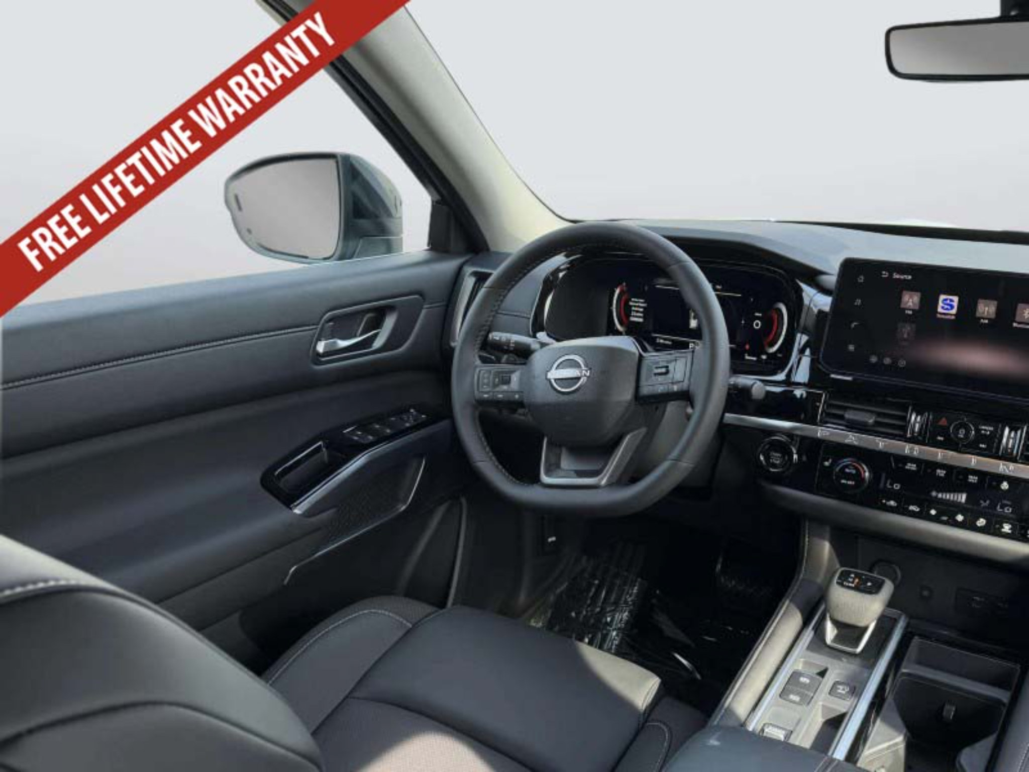 New 2026 Nissan Pathfinder SL FWD image 17