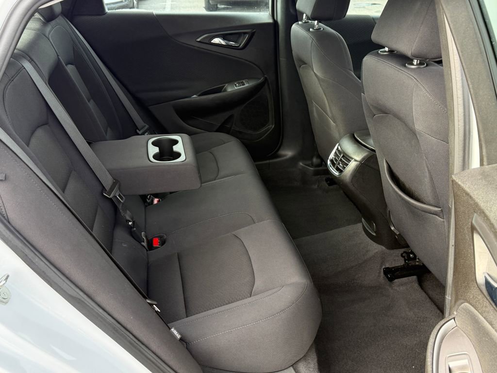 Used 2023 Chevrolet Malibu LT image 12