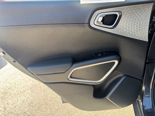 Certified 2025 Kia Soul LX FWD image 11