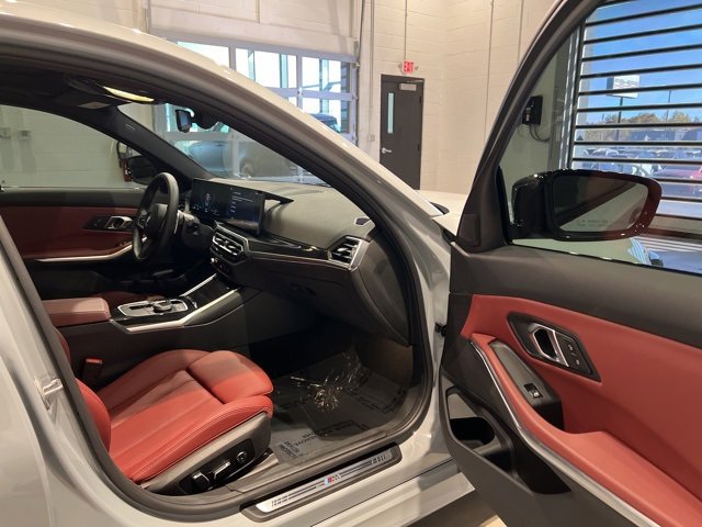Used 2024 BMW 330i xDrive Sedan w/ M Sport Package image 34