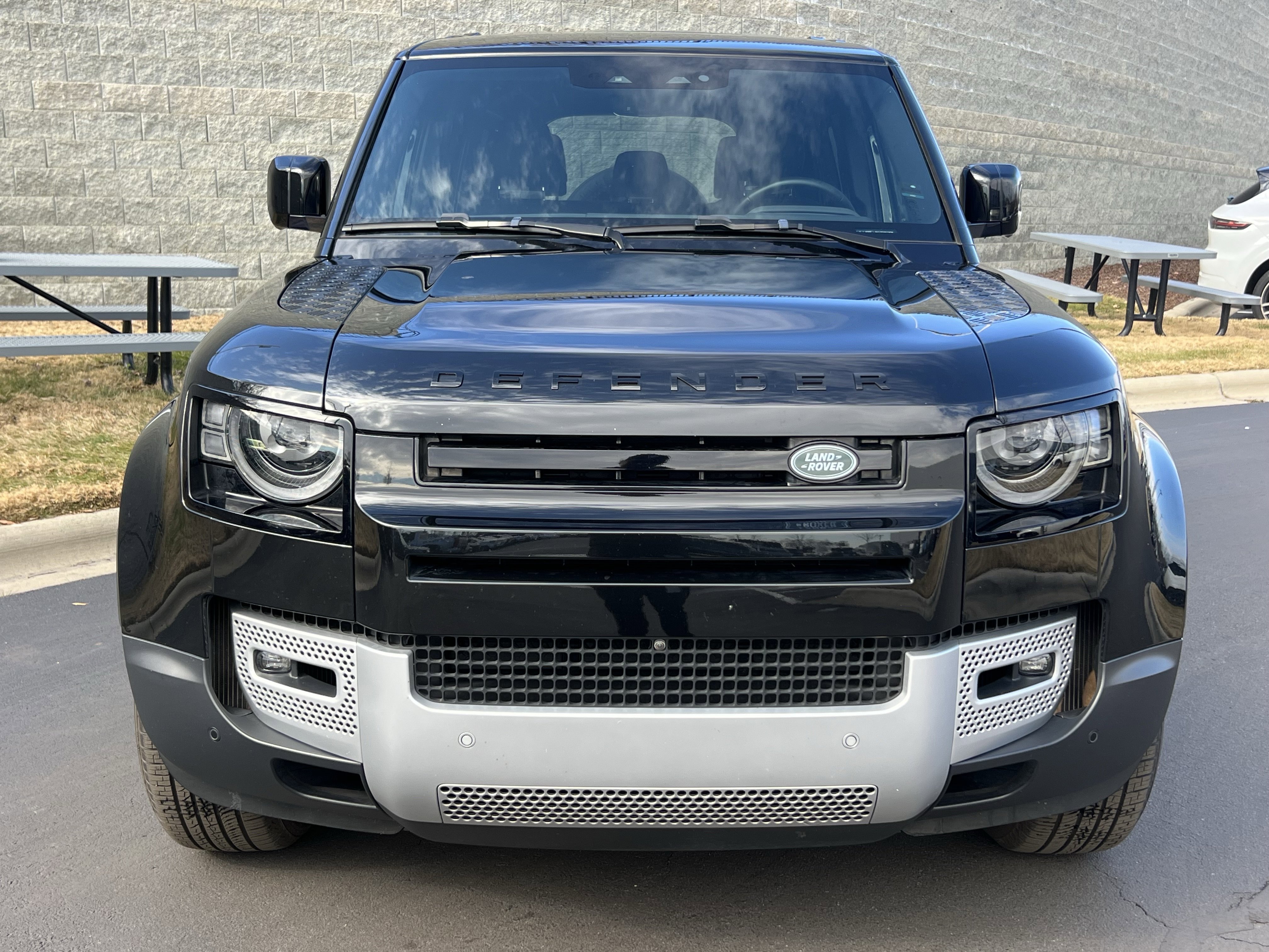 Used 2023 Land Rover Defender 110 S image 10