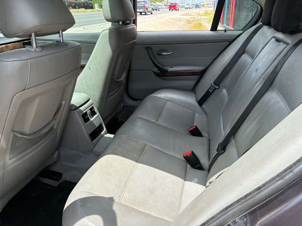 Used 2006 BMW 325i Sedan RWD image 25
