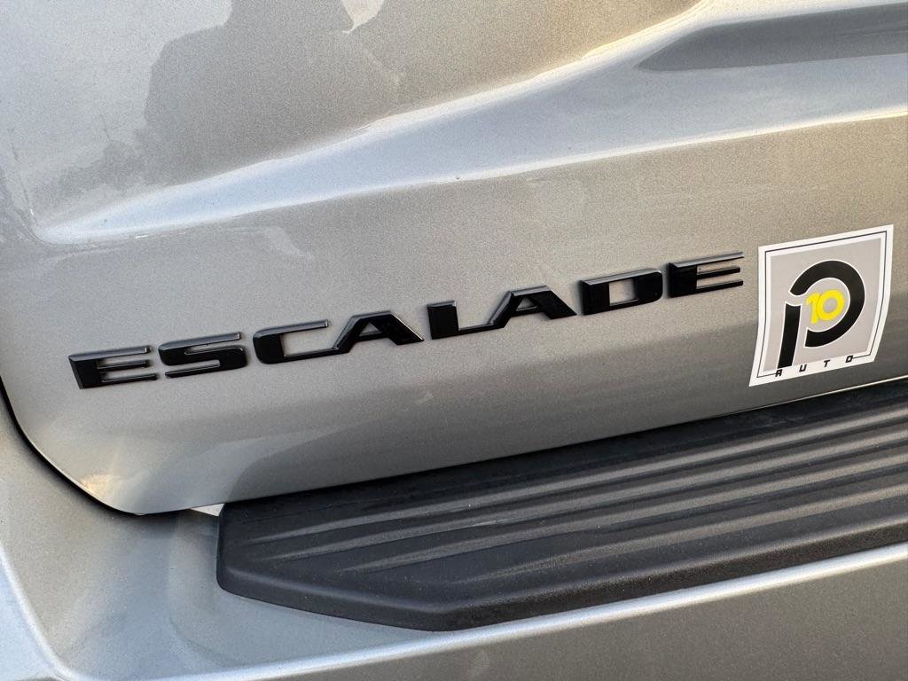 Used 2024 Cadillac Escalade V w/ LPO, ONYX Package image 14