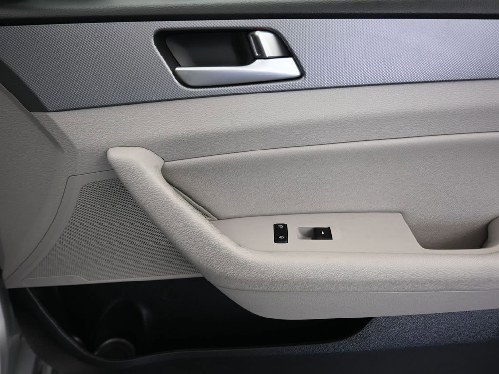 Used 2016 Hyundai Sonata SE image 37