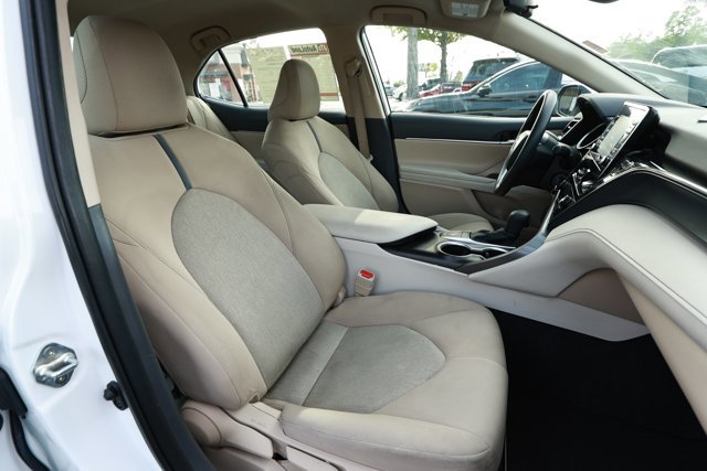 Used 2024 Toyota Camry LE FWD image 27