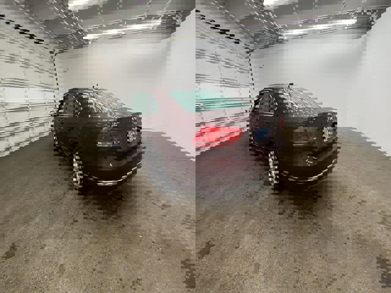 Used 2014 Volkswagen Passat TDI SEL Premium image 4