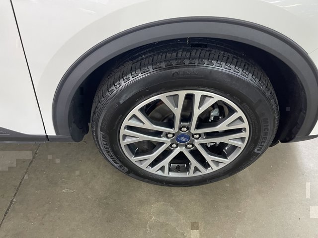 Certified 2022 Ford Escape SEL w/ Technology Package image 17