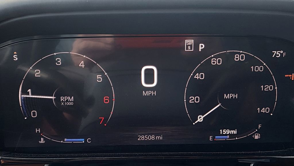 Used 2024 Jeep Grand Wagoneer L Series III w/ Rear Seat Video Group 1 AWD/4WD image 31