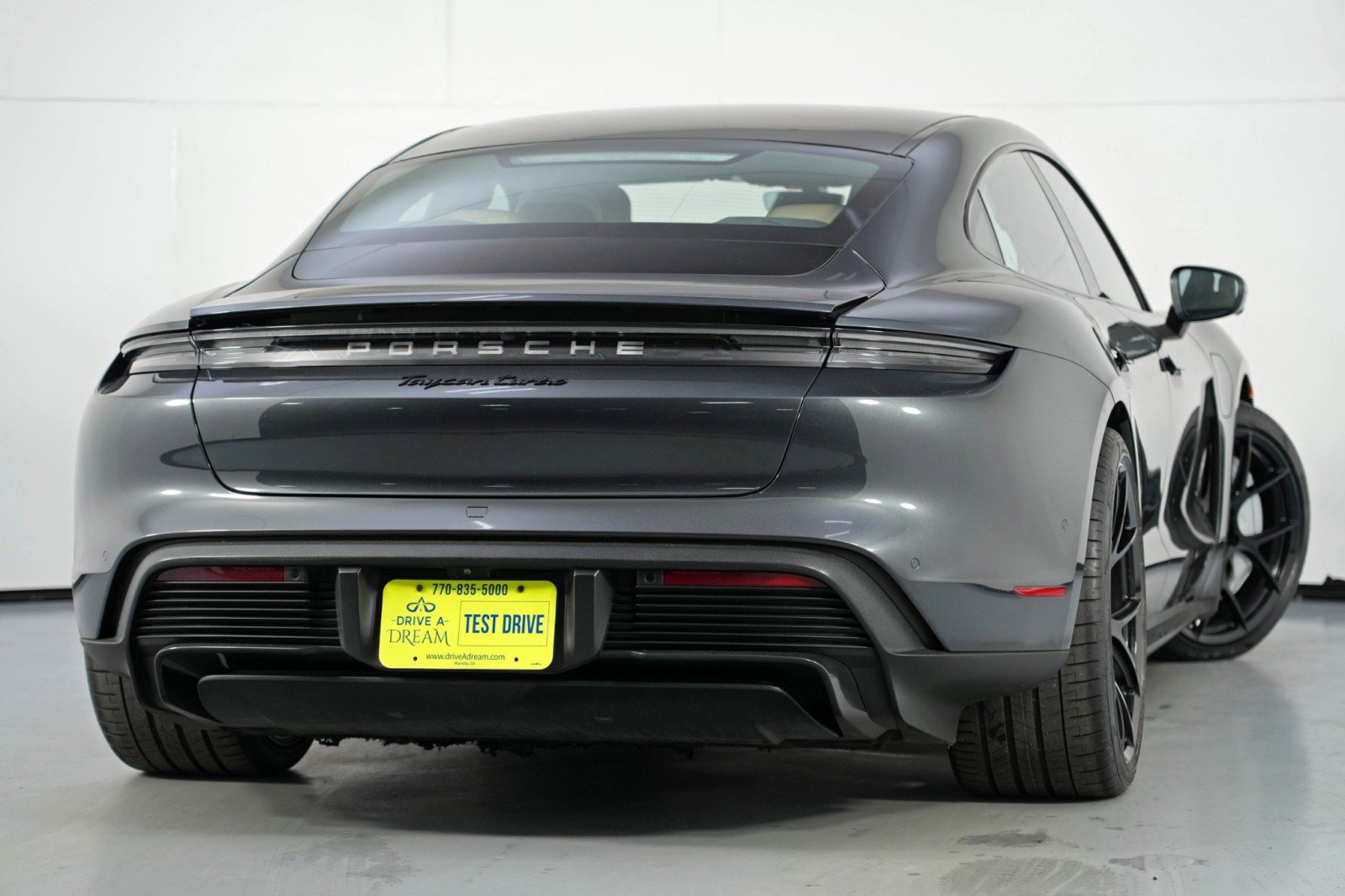 Used 2020 Porsche Taycan Turbo image 5