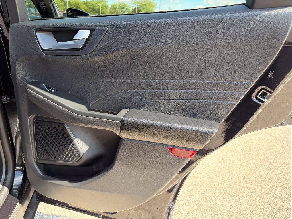 Used 2023 Ford Escape ST-Line AWD/4WD image 29
