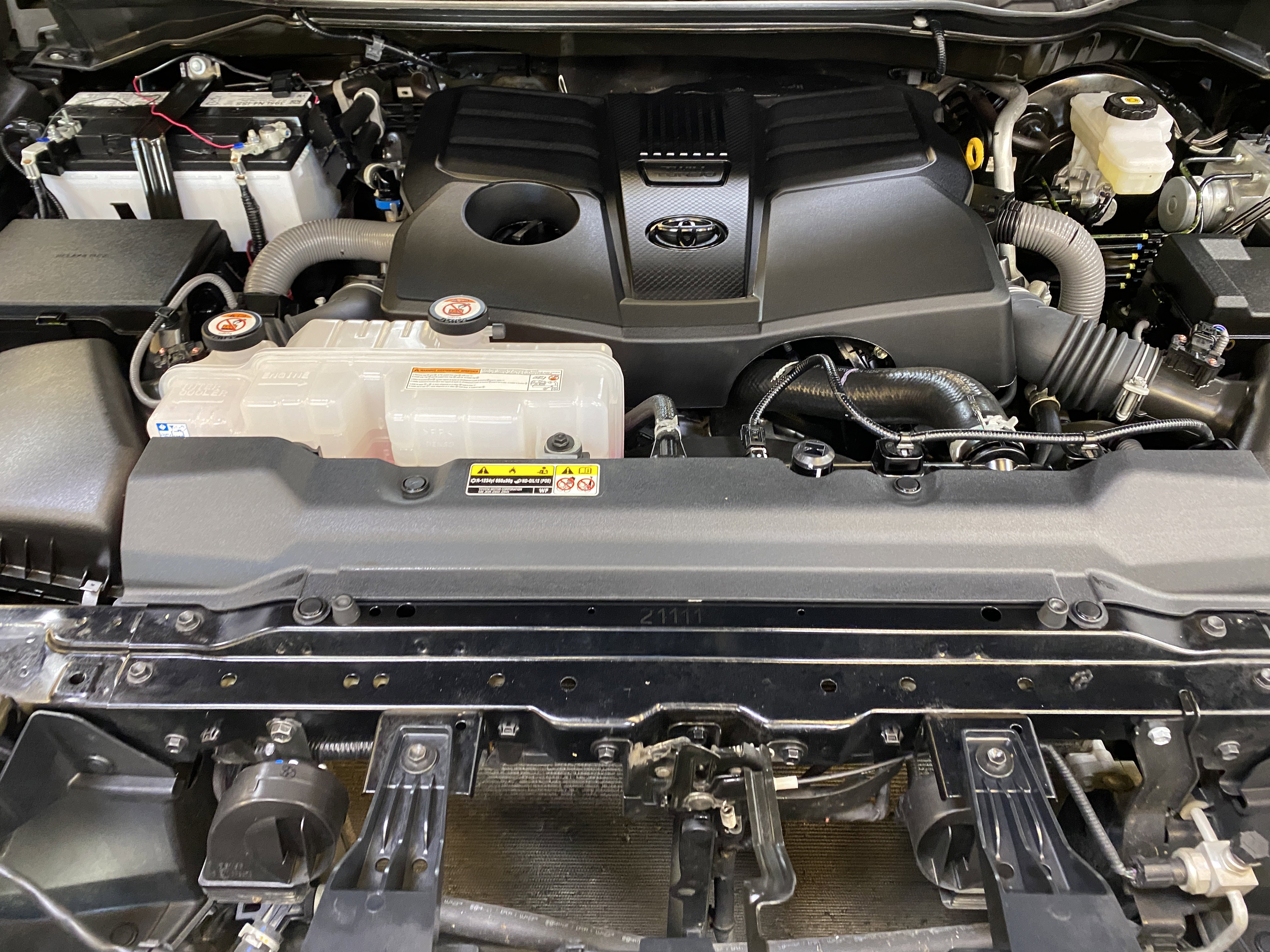 Used 2025 Toyota Tundra Limited w/ Power Package image 10