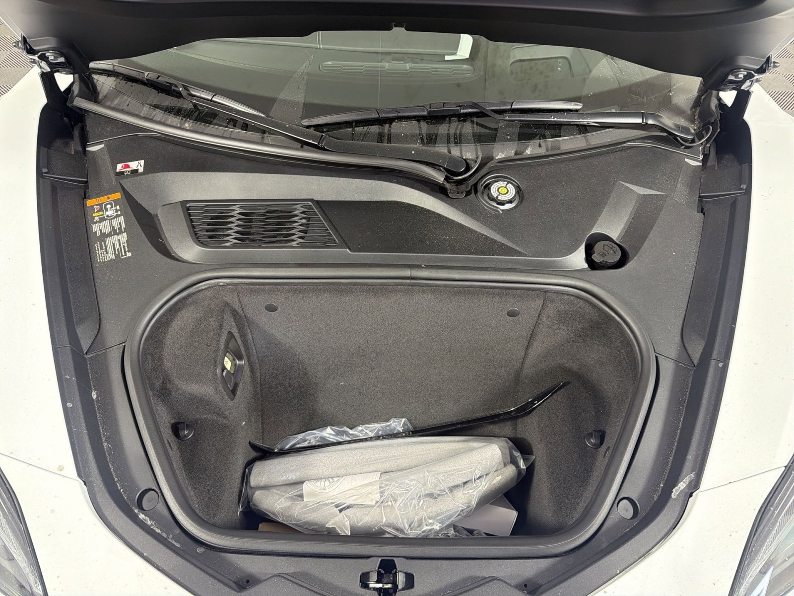 New 2025 Chevrolet Corvette E-Ray w/ ZER Performance Package image 24