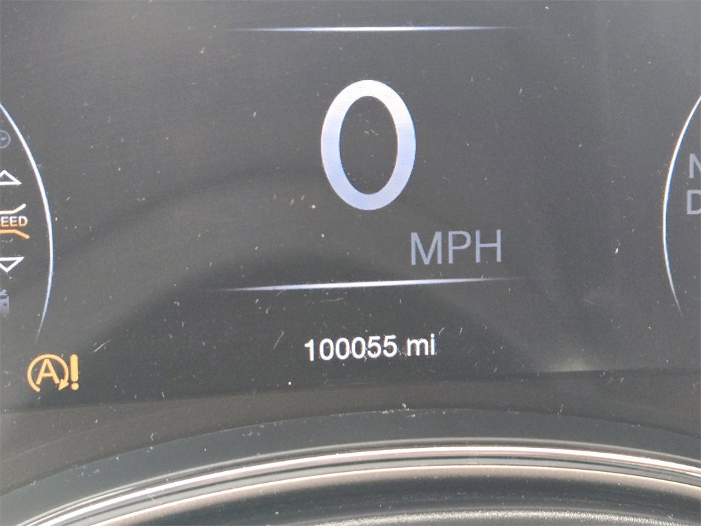 Used 2017 Jeep Grand Cherokee Limited image 10