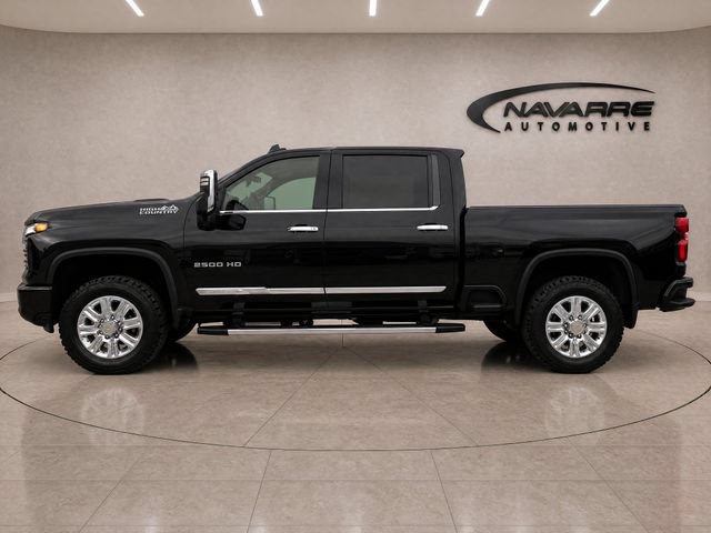 Used 2024 Chevrolet Silverado 2500 High Country w/ High Country Premium Package AWD/4WD image 4